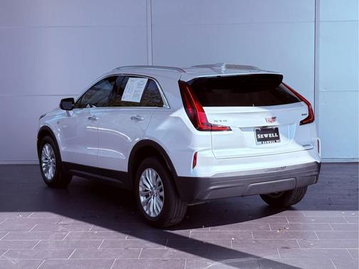 2024 Cadillac XT4 Luxury