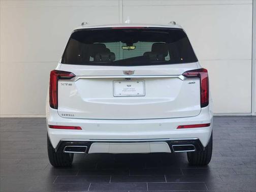 2024 Cadillac XT6 Premium Luxury FWD