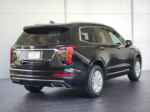 2023 Cadillac XT6 Luxury FWD