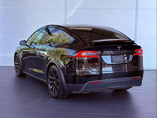 2022 Tesla Model X Dual Motor All-Wheel Drive