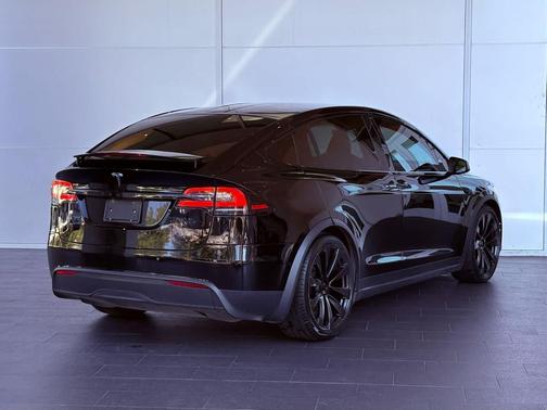 2022 Tesla Model X Dual Motor All-Wheel Drive