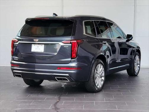 2022 Cadillac XT6 Premium Luxury FWD