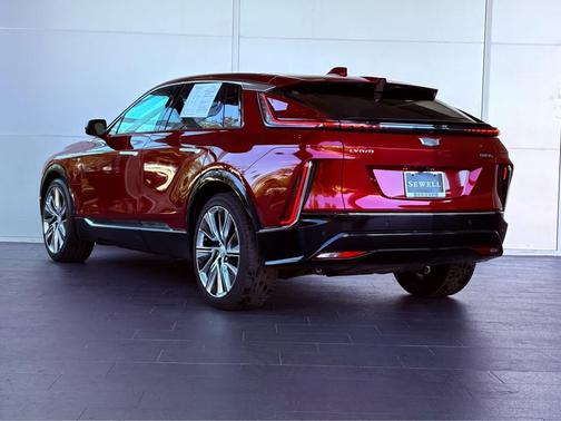 2024 Cadillac LYRIQ Luxury