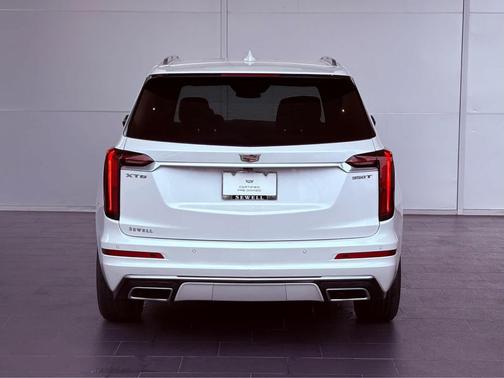 2023 Cadillac XT6 Luxury FWD