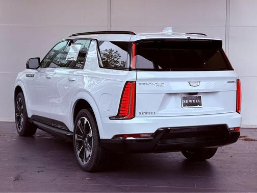 2026 Cadillac Escalade IQL Premium Sport