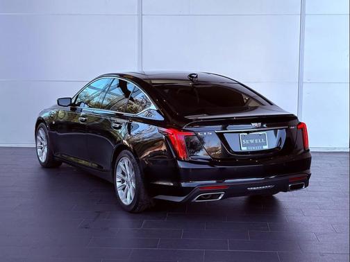 2023 Cadillac CT5 Luxury