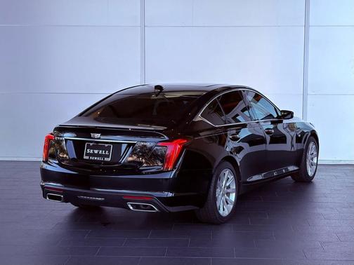 2023 Cadillac CT5 Luxury