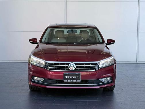 Fortana Red 2017 Volkswagen Passat 1.8T SE