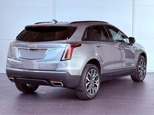 2025 Cadillac XT5 Sport