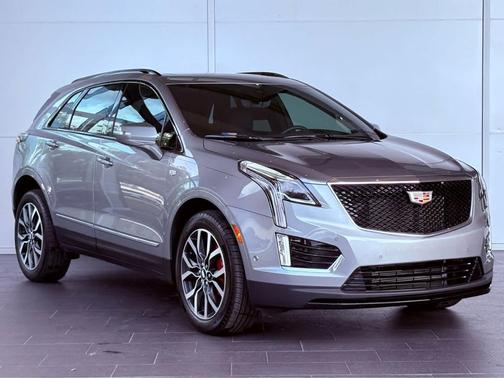 2025 Cadillac XT5 Sport