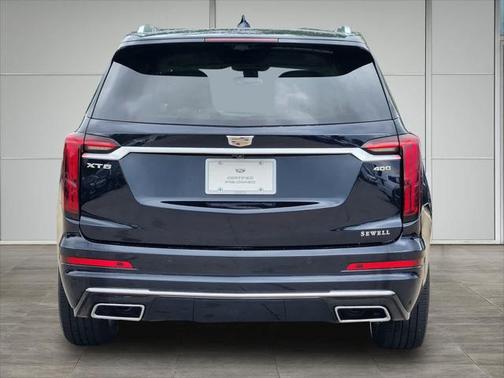 2022 Cadillac XT6 Premium Luxury FWD