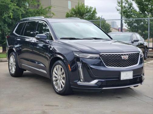 2022 Cadillac XT6 Premium Luxury FWD