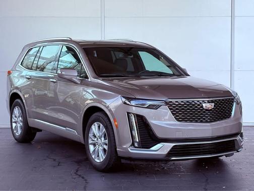 2023 Cadillac XT6 Luxury FWD