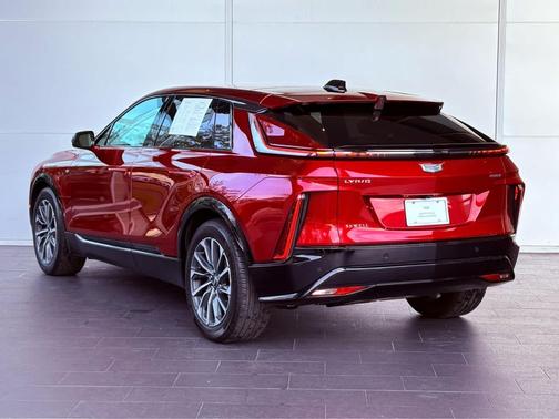 2024 Cadillac LYRIQ Sport