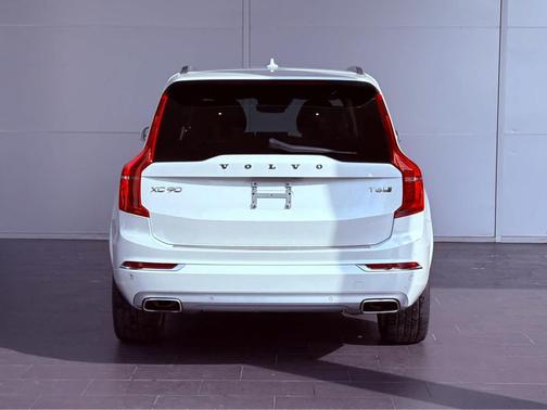 2017 Volvo XC90 T6 Inscription