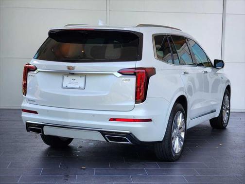 2023 Cadillac XT6 Premium Luxury FWD