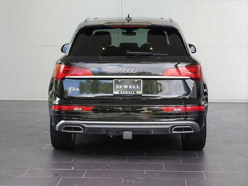 2023 Audi Q5 45 S line Prestige