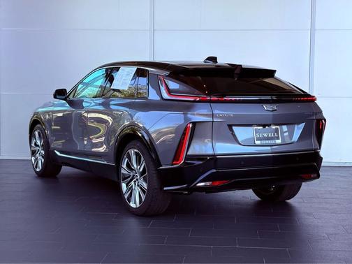 2023 Cadillac LYRIQ Luxury