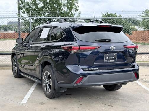 Blueprint 2024 Toyota Highlander LE