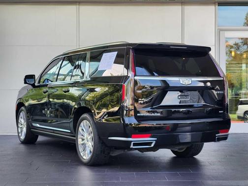 2023 Cadillac Escalade ESV Premium Luxury