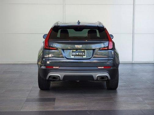 Photo 5 of 31 of 2020 Cadillac XT4 Premium Luxury