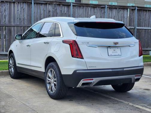 2022 Cadillac XT5 Premium Luxury