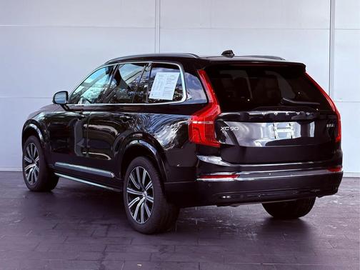 2024 Volvo XC90 B5 Plus Bright Theme