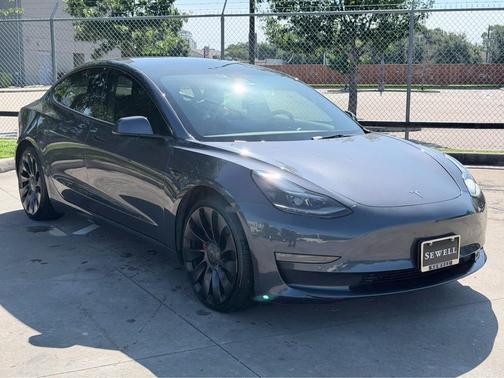 Midnight Silver Metallic 2022 Tesla Model 3 Performance