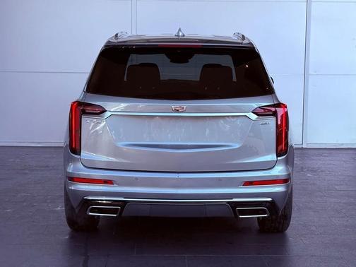2025 Cadillac XT6 Premium Luxury FWD