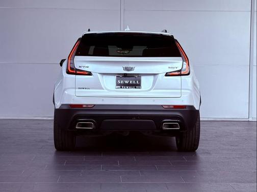 2022 Cadillac XT4 Sport