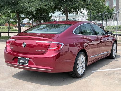Red Quartz Tintcoat 2019 Buick LaCrosse Essence