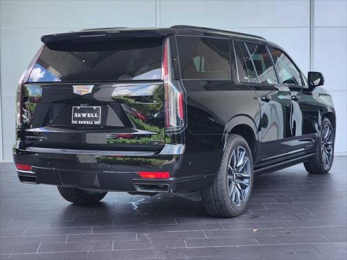 2021 Cadillac Escalade ESV Sport