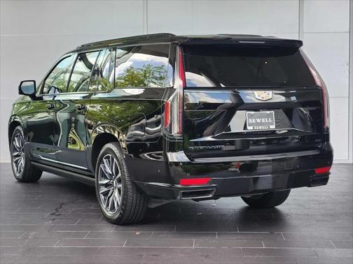 2021 Cadillac Escalade ESV Sport