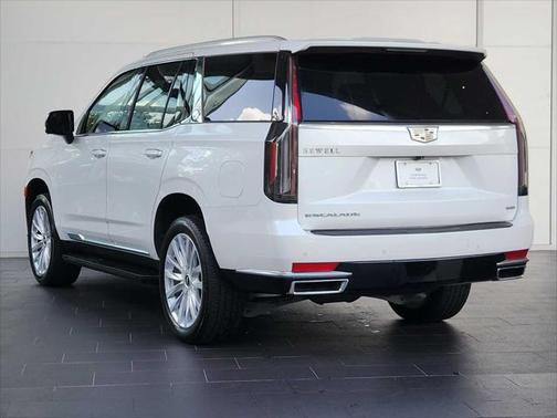 2023 Cadillac Escalade Luxury