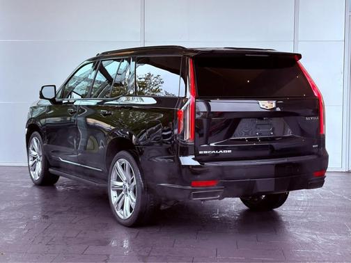 2021 Cadillac Escalade Sport