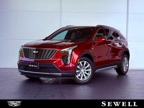2023 Cadillac XT4 Premium Luxury