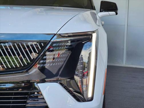 2025 Cadillac Escalade IQ Sport 1