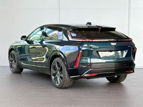 2024 Cadillac LYRIQ Sport