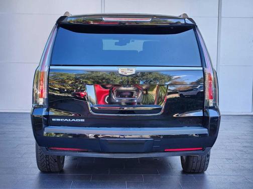2018 Cadillac Escalade ESV Platinum