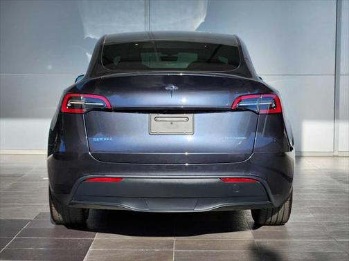 2024 Tesla Model Y Long Range Dual Motor All-Wheel Drive