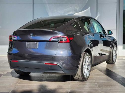 2024 Tesla Model Y Long Range Dual Motor All-Wheel Drive