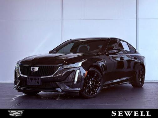 2022 Cadillac CT5 Sport