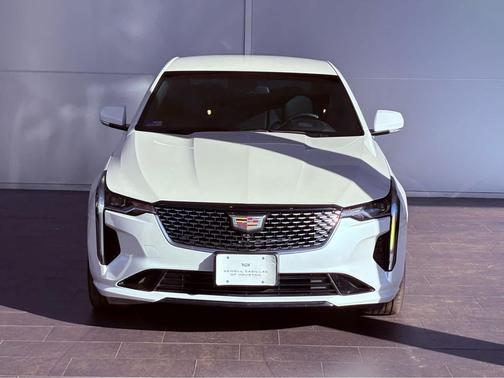 2023 Cadillac CT4 Luxury