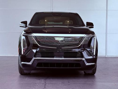 2025 Cadillac Escalade IQ Luxury 2