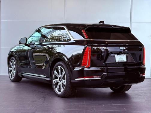 2025 Cadillac Escalade IQ Luxury 2
