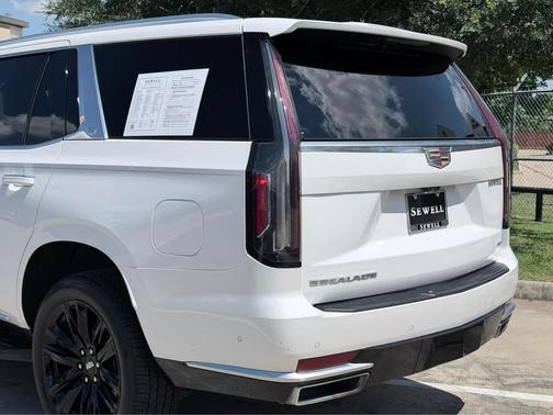 Crystal White Tricoat 2023 Cadillac Escalade Premium Luxury