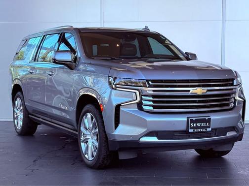 2024 Chevrolet Suburban 4WD High Country