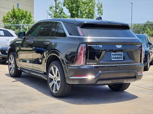 2025 Cadillac Escalade Luxury