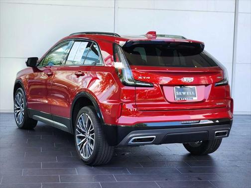 2025 Cadillac XT4 Sport