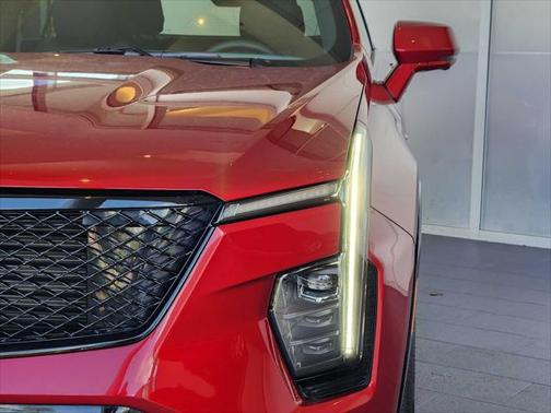2025 Cadillac XT4 Sport